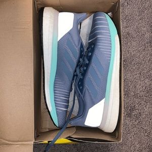 Adidas solar drive women’s 8.5